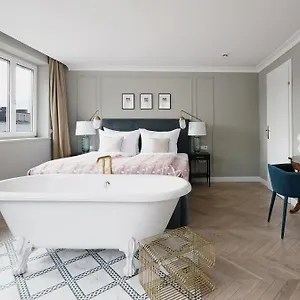 **** Hotel Numa Mozart Østrig