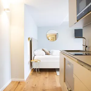 Aparthotel Blackhome I Contactless Check-in, Vienna