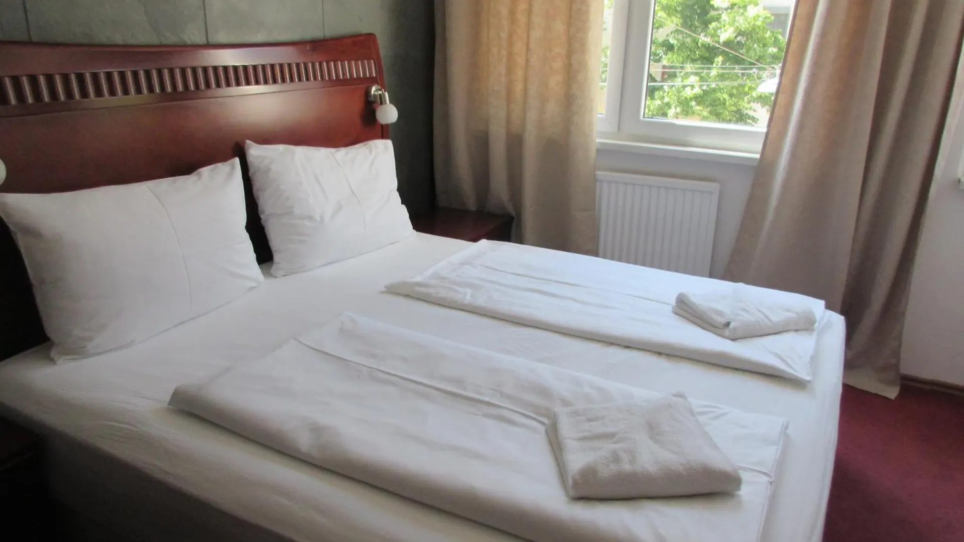 Hotel Attache L Contactless Check-In Wien