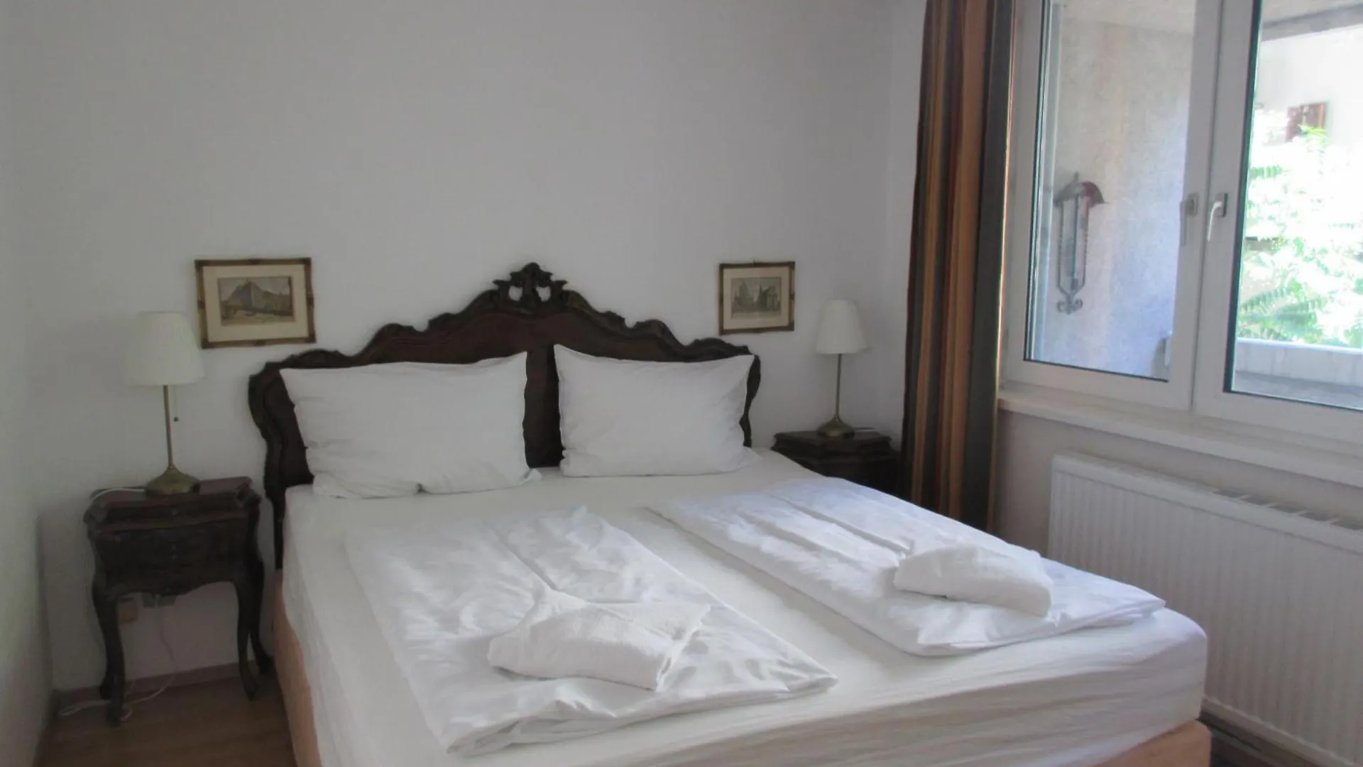 Hotel Attache L Contactless Check-In Wien