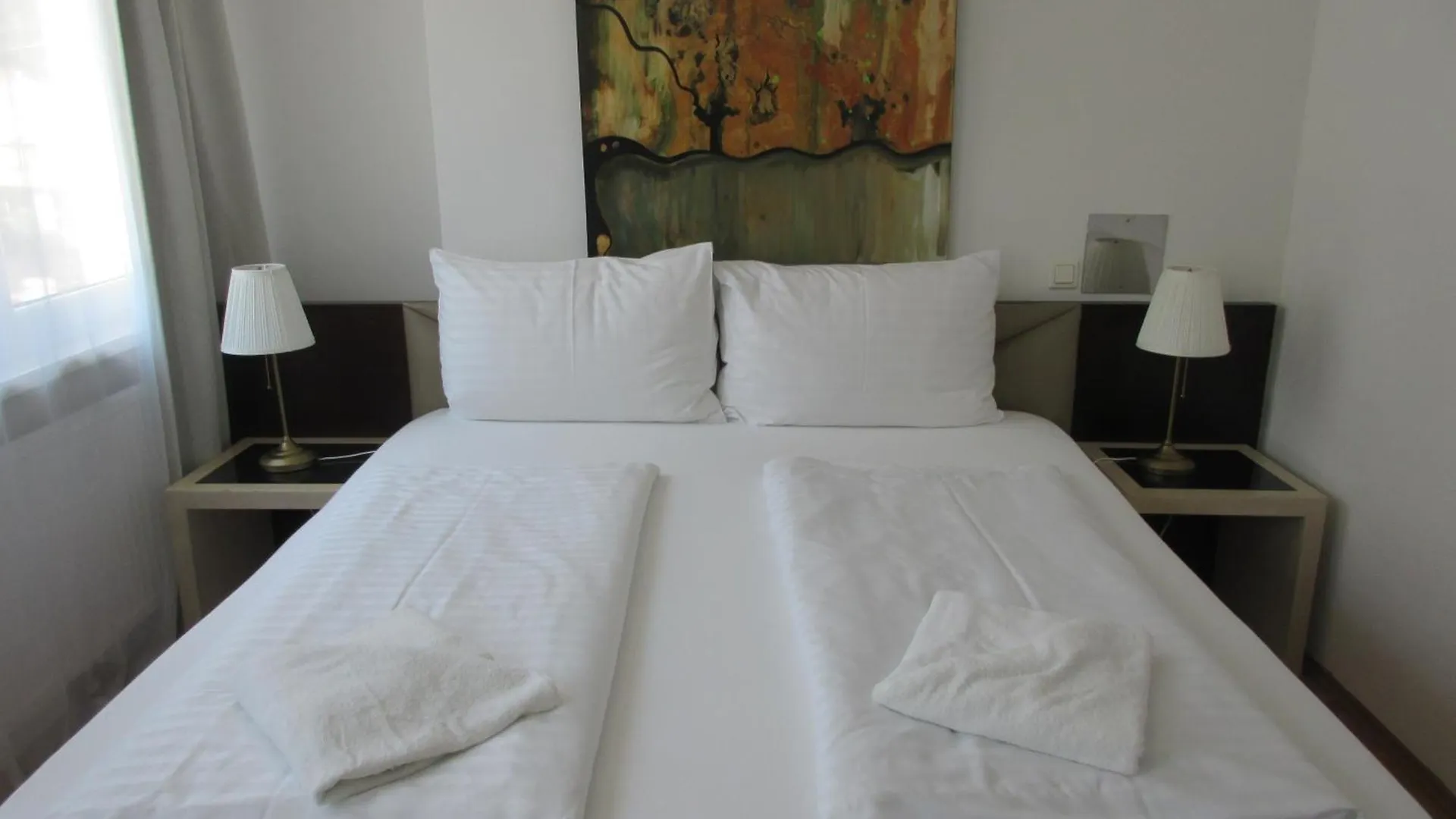 Hotel Attache L Contactless Check-In Wien Østrig