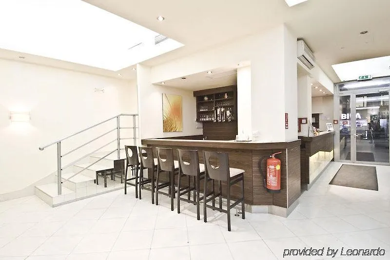 Hotel Attache L Contactless Check-In Vienna