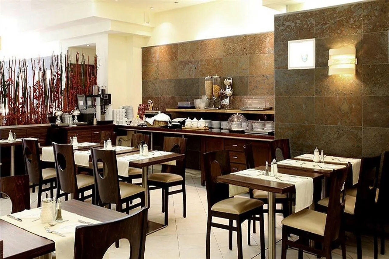 Hotel Attache L Contactless Check-In Vienna