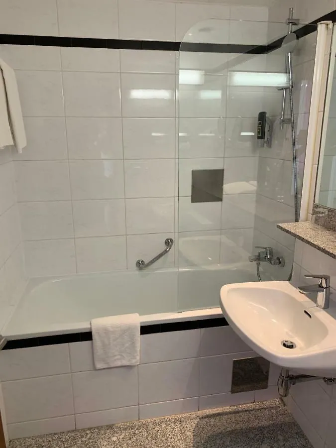 ***  Hotel Attache L Contactless Check-In Vienna Austria