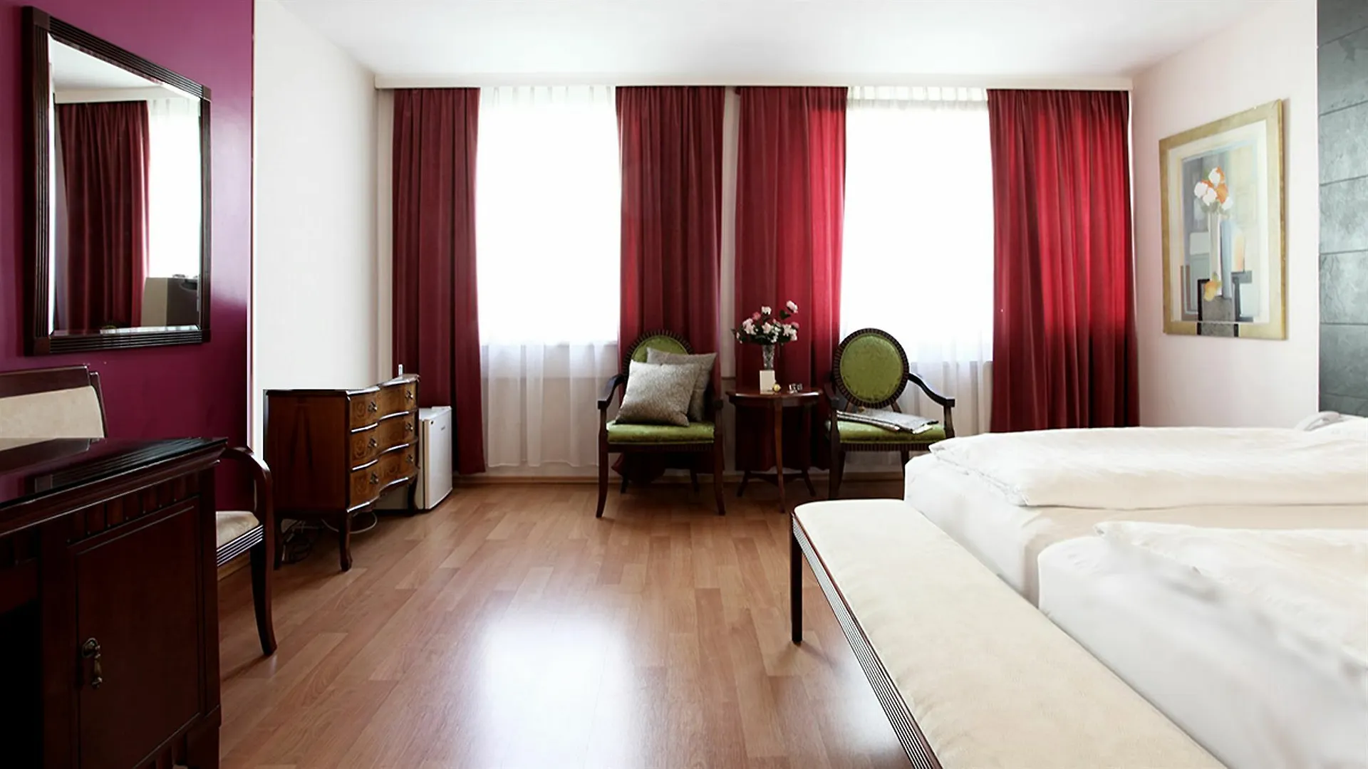 Hotel Attache L Contactless Check-In Vienna