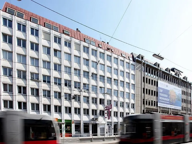 Hotel Attache L Contactless Check-In Vienna 3*,