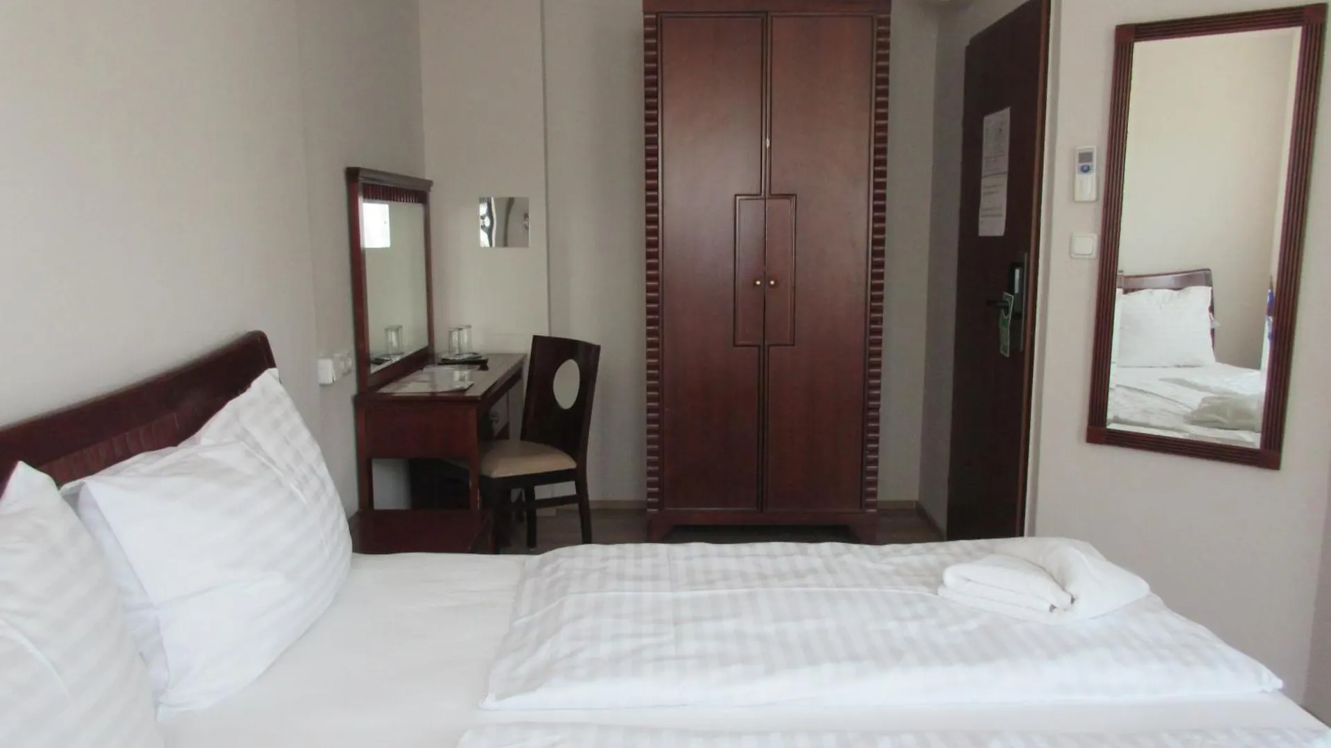 Hotel Attaché Vienna Austria