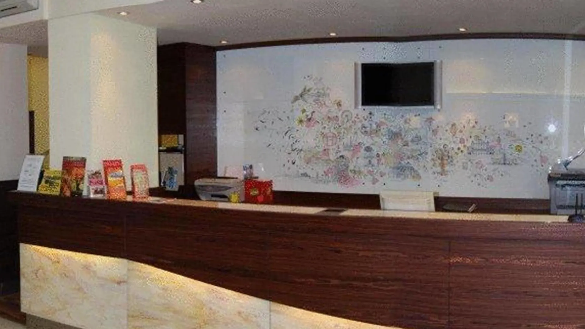 Hotel Attache L Contactless Check-In Vídeň 3*,